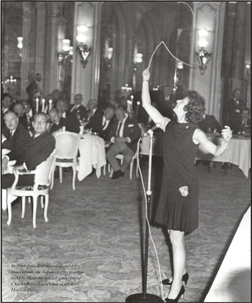 Joan-Wulff-lancer-mouche-avec-Fly-O-Hotel-Ritz-Paris-1969